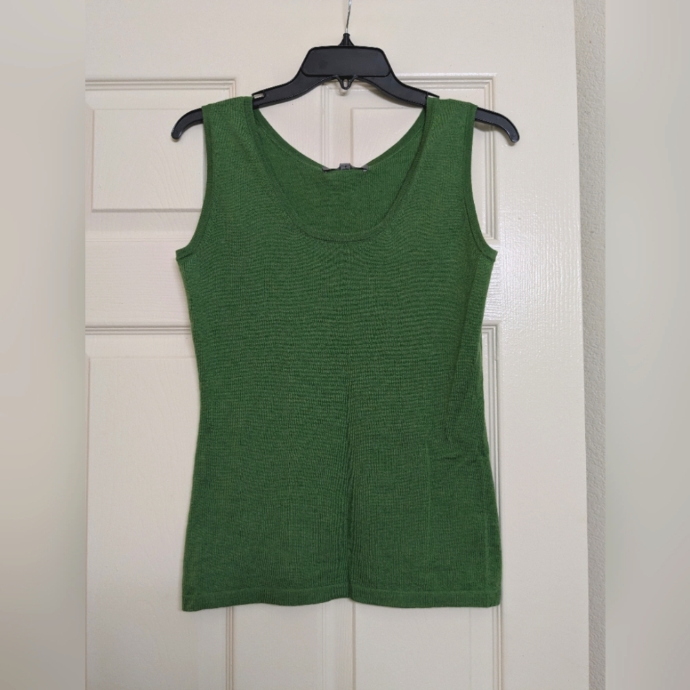 Neiman Marcus Cashmere tanktop